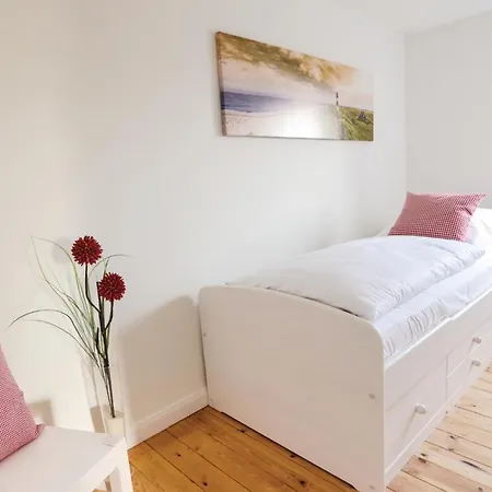 5 Bedroom Beautiful In Ockholm
