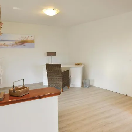 5 Bedroom Beautiful In Holiday home Ockholm