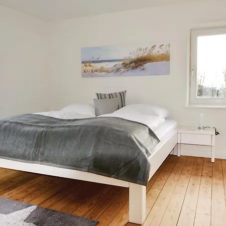 5 Bedroom Beautiful In Holiday home *